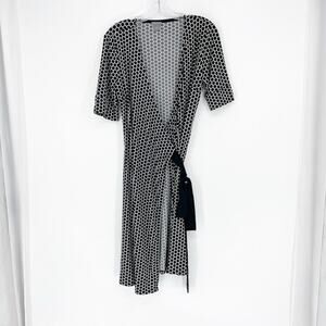 Ann Taylor Short Sleeve Geo Print Wrap Dress Size 6